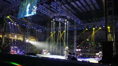 愛在進(jìn)行時(shí)，溫暖緊相隨