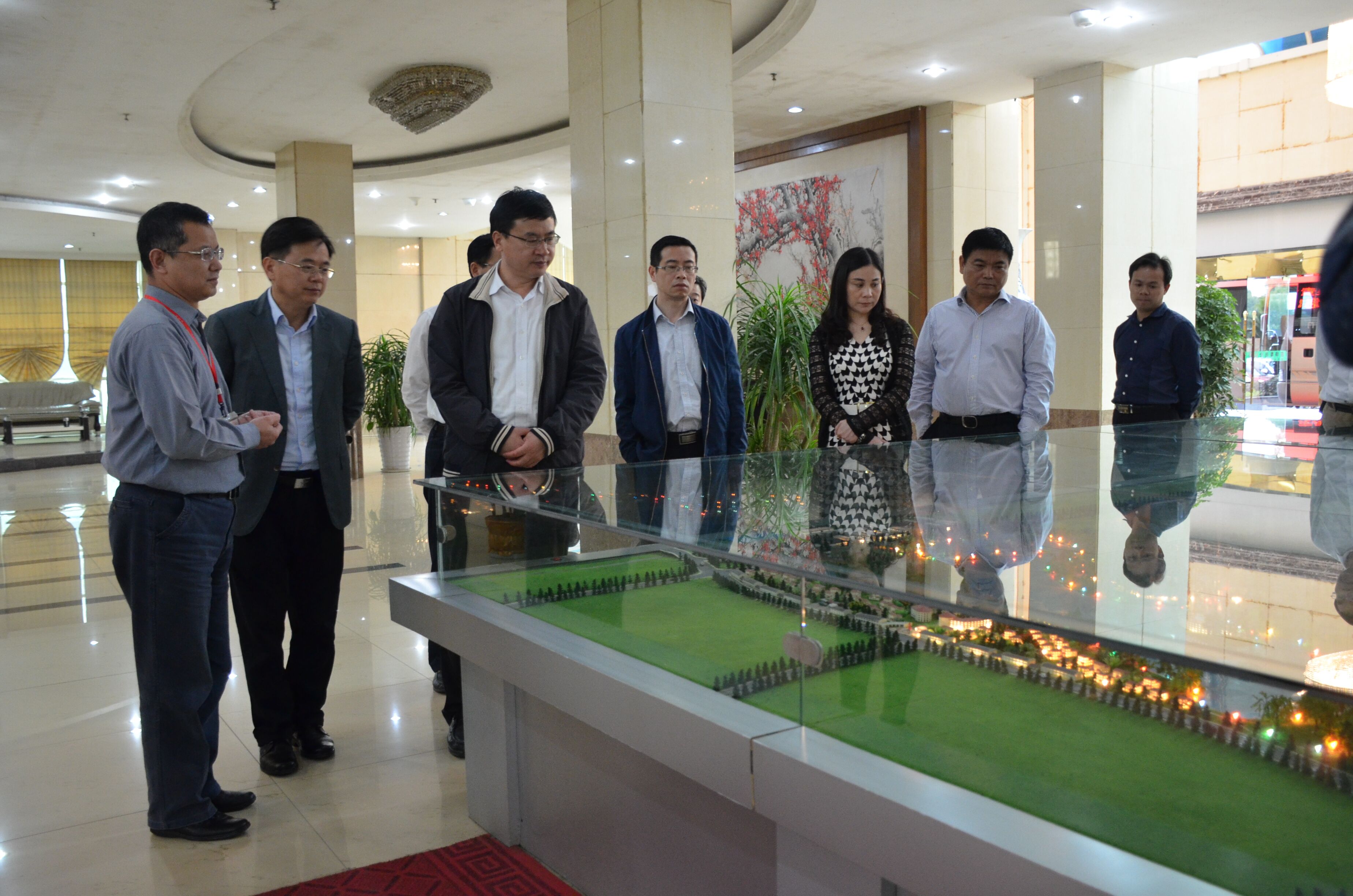 宜春市委常委、副市長陳如標蒞臨我司參觀考察